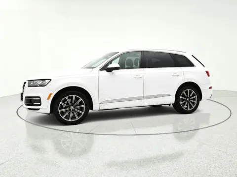 Another view of 2019 Audi Q7 45 Premium Plus for sale in Gurnee, IL at CarWise Gurnee