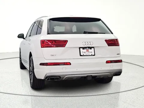 More photos of 2019 Audi Q7 45 Premium Plus at CarWise Gurnee, IL