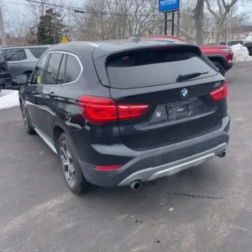 Photos of 2017 BMW X1 xDrive28i for sale in Gurnee, IL at CarWise Gurnee