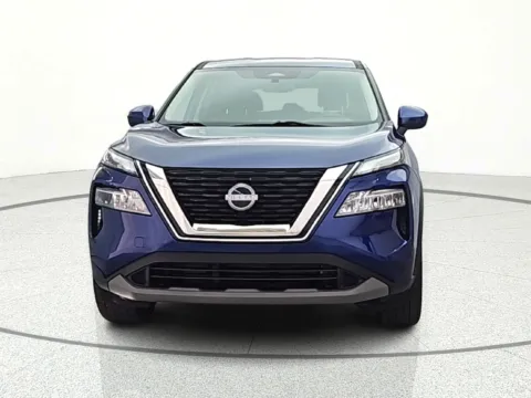 Photos of 2023 Nissan Rogue SV for sale in Gurnee, IL at CarWise Gurnee