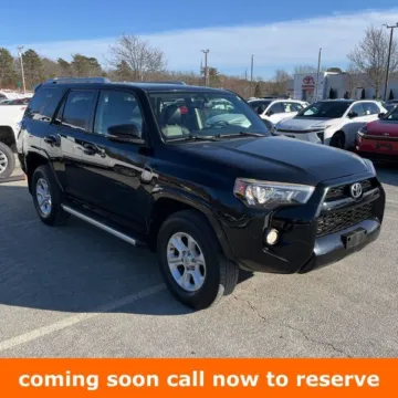 Black 2016 Toyota 4Runner SR5 for sale in Gurnee, IL