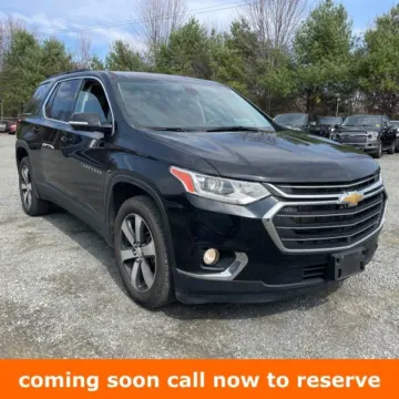 Black 2020 Chevrolet Traverse 3LT for sale in Gurnee, IL