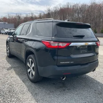 Photos of 2020 Chevrolet Traverse 3LT for sale in Gurnee, IL at CarWise Gurnee