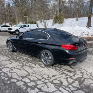 Photos of 2017 BMW 5 Series 540i xDrive for sale in Gurnee, IL at CarWise Gurnee