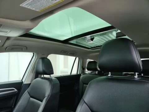 More photos of 2019 Volkswagen Atlas 3.6L V6 SE at CarWise Gurnee, IL