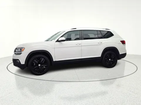 Another view of 2019 Volkswagen Atlas 3.6L V6 SE for sale in Gurnee, IL at CarWise Gurnee