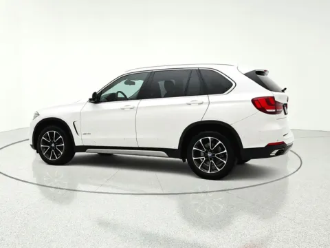 More photos of 2018 BMW X5 xDrive35i at CarWise Gurnee, IL