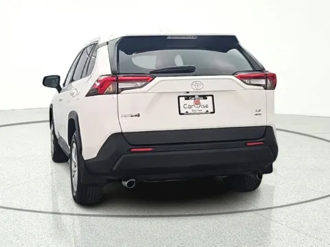 More photos of 2021 Toyota RAV4 LE at CarWise Gurnee, IL