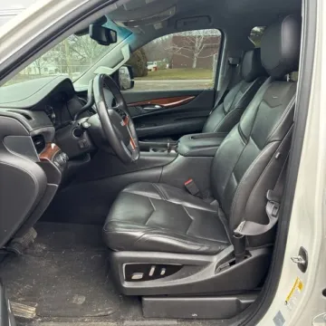 Another view of 2017 Cadillac Escalade for sale in Gurnee, IL at CarWise Gurnee