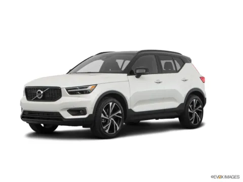 White 2019 Volvo XC40 R-Design for sale in Gurnee, IL