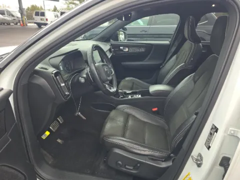 Another view of 2019 Volvo XC40 R-Design for sale in Gurnee, IL at CarWise Gurnee