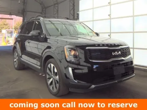 Black 2022 Kia Telluride S for sale in Gurnee, IL