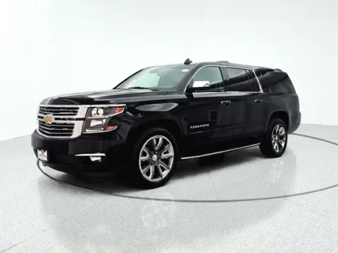More photos of 2019 Chevrolet Suburban Premier at CarWise Gurnee, IL
