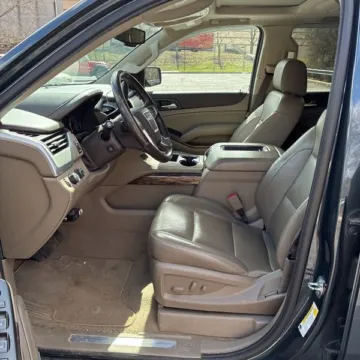 Another view of 2020 GMC Yukon XL SLT for sale in Gurnee, IL at CarWise Gurnee