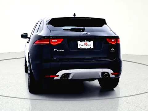 More photos of 2018 Jaguar F-PACE S at CarWise Gurnee, IL