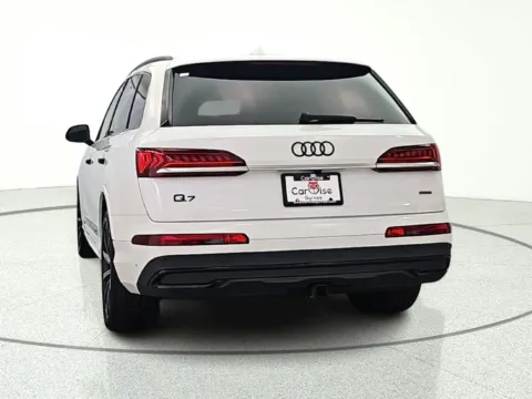 More photos of 2021 Audi Q7 55 Premium Plus at CarWise Gurnee, IL