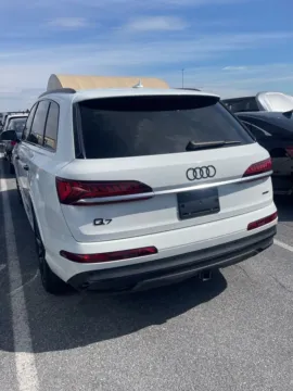 Photos of 2021 Audi Q7 55 Premium Plus for sale in Gurnee, IL at CarWise Gurnee