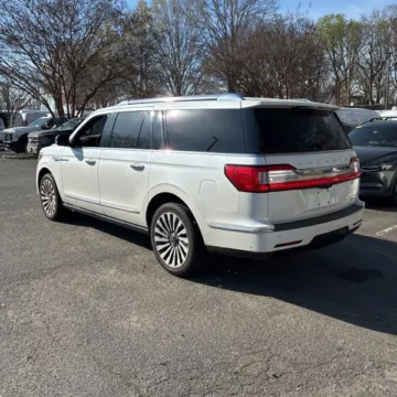Photos of 2018 Lincoln Navigator L Reserve for sale in Gurnee, IL at CarWise Gurnee