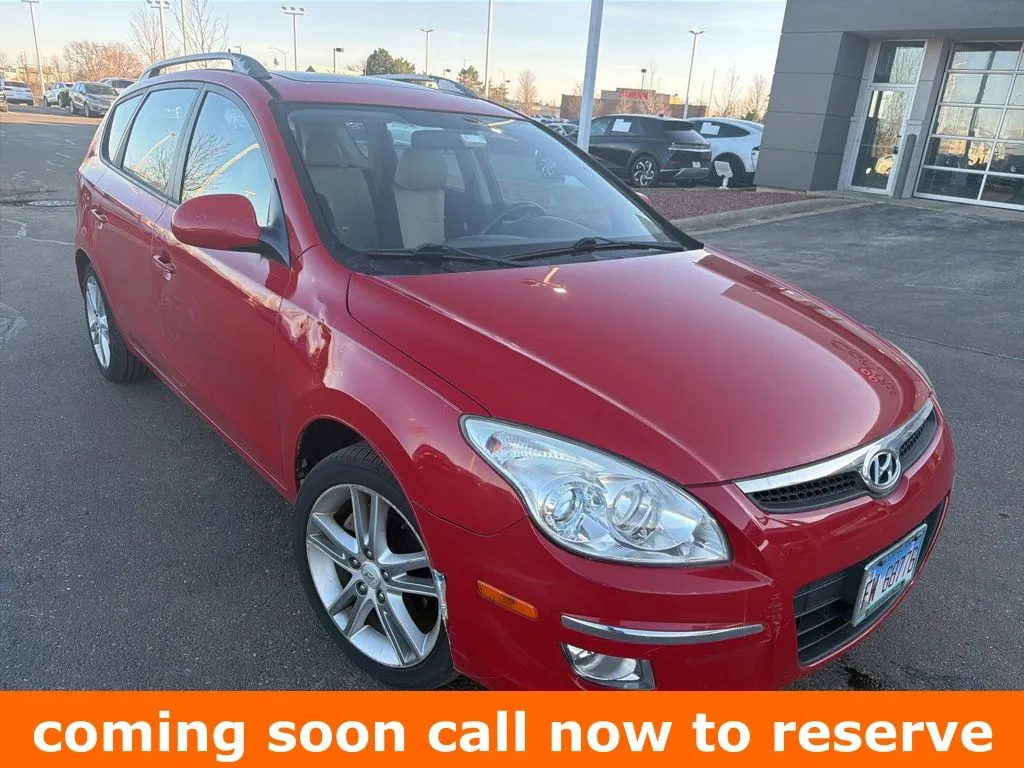 Red 2012 Hyundai Elantra Touring SE for sale in Gurnee, IL