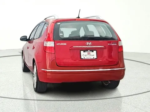 More photos of 2012 Hyundai Elantra Touring SE at CarWise Gurnee, IL