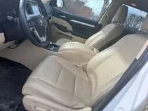 Another view of 2016 Toyota Highlander XLE V6 for sale in Gurnee, IL at CarWise Gurnee