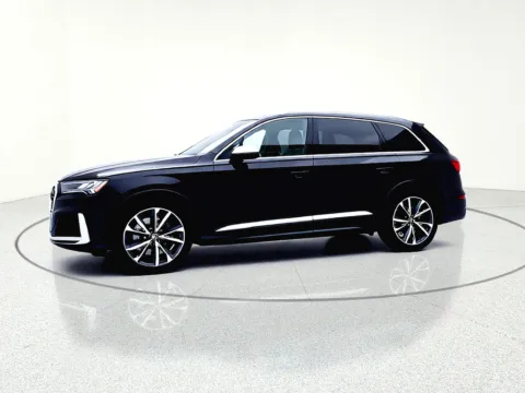 Another view of 2021 Audi SQ7 Premium Plus for sale in Gurnee, IL at CarWise Gurnee