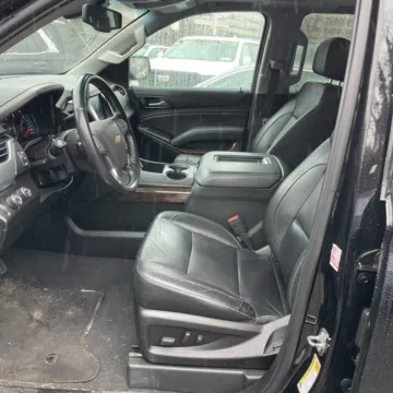 Another view of 2019 Chevrolet Suburban LT for sale in Gurnee, IL at CarWise Gurnee