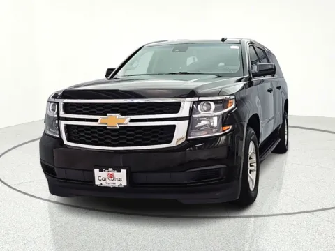 Photos of 2019 Chevrolet Suburban LT for sale in Gurnee, IL at CarWise Gurnee