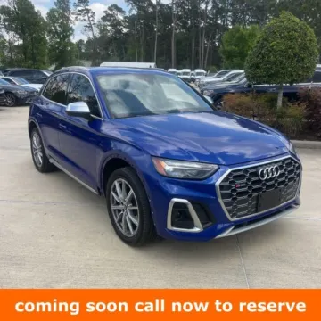 Blue 2022 Audi SQ5 Premium for sale in Gurnee, IL