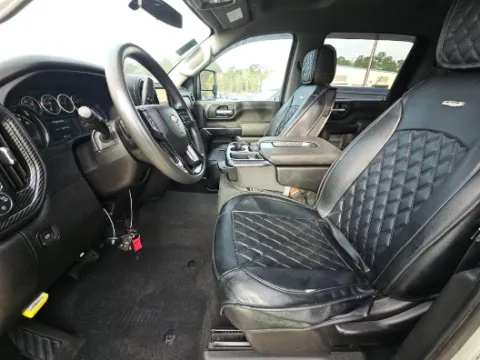 Another view of 2021 Chevrolet Silverado 2500HD LT for sale in Gurnee, IL at CarWise Gurnee