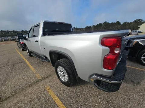 Photos of 2021 Chevrolet Silverado 2500HD LT for sale in Gurnee, IL at CarWise Gurnee