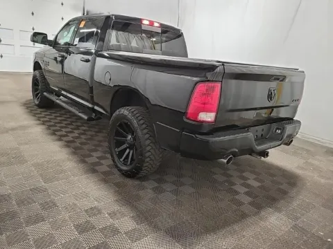 Photos of 2019 Ram 1500 Classic SLT for sale in Gurnee, IL at CarWise Gurnee