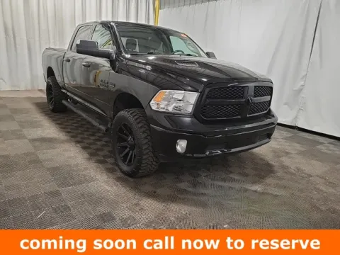 Black 2019 Ram 1500 Classic SLT for sale in Gurnee, IL