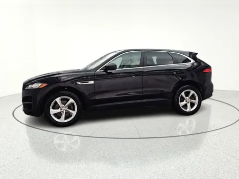 Another view of 2019 Jaguar F-PACE 25t Premium for sale in Gurnee, IL at CarWise Gurnee
