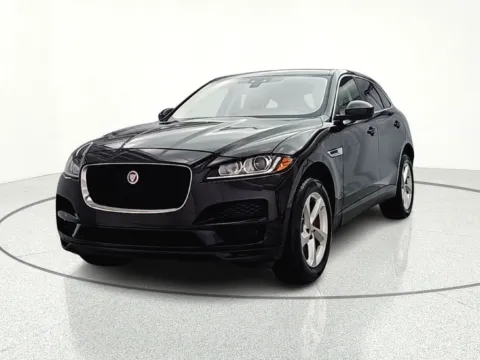 Photos of 2019 Jaguar F-PACE 25t Premium for sale in Gurnee, IL at CarWise Gurnee