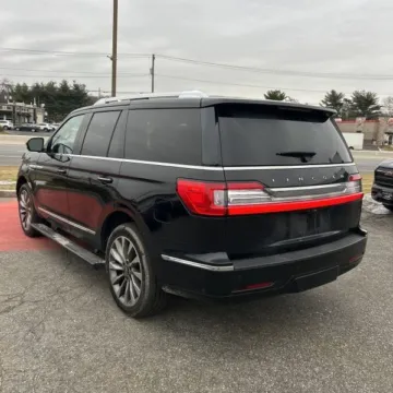 Photos of 2020 Lincoln Navigator Reserve for sale in Gurnee, IL at CarWise Gurnee