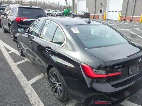 Photos of 2019 BMW 3 Series 330i xDrive for sale in Gurnee, IL at CarWise Gurnee