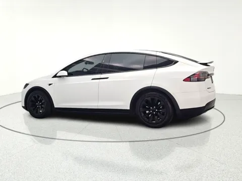 More photos of 2017 Tesla Model X 75D at CarWise Gurnee, IL