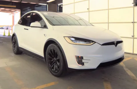 Blue 2017 Tesla Model X 75D for sale in Gurnee, IL