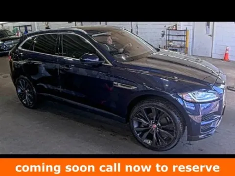 Gray 2019 Jaguar F-PACE 30t Portfolio for sale in Gurnee, IL