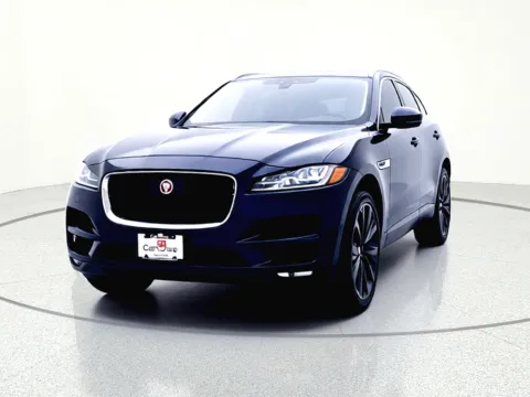 Photos of 2019 Jaguar F-PACE 30t Portfolio for sale in Gurnee, IL at CarWise Gurnee