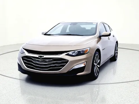 Photos of 2024 Chevrolet Malibu RS for sale in Gurnee, IL at CarWise Gurnee