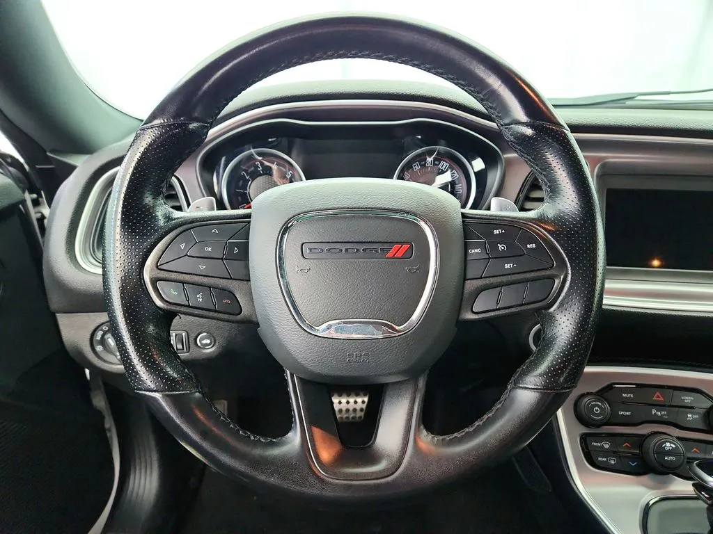 2022 Dodge Challenger R/T - Photo 13