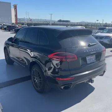 Photos of 2017 Porsche Cayenne Platinum Edition for sale in Gurnee, IL at CarWise Gurnee