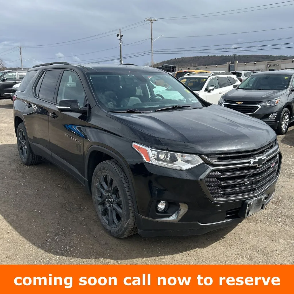 Black 2019 Chevrolet Traverse RS for sale in Gurnee, IL