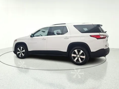More photos of 2018 Chevrolet Traverse 3LT at CarWise Gurnee, IL