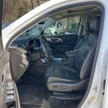 Another view of 2018 Chevrolet Traverse 3LT for sale in Gurnee, IL at CarWise Gurnee