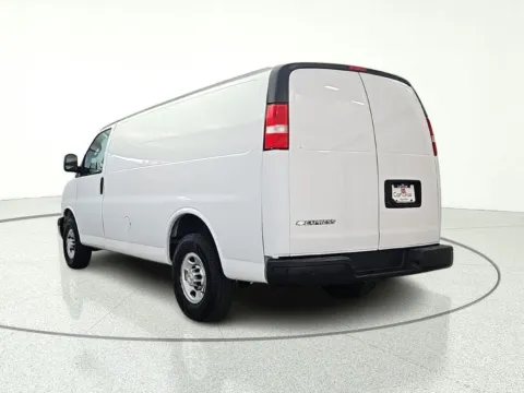 More photos of 2021 Chevrolet Express 2500 Work Van at CarWise Gurnee, IL