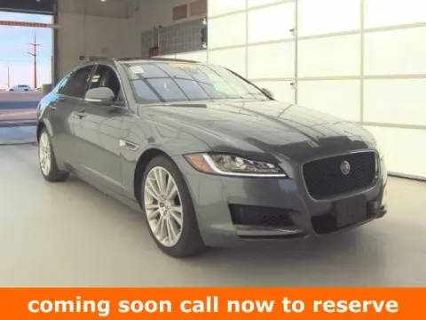 Gray 2017 Jaguar XF 35t Prestige for sale in Gurnee, IL