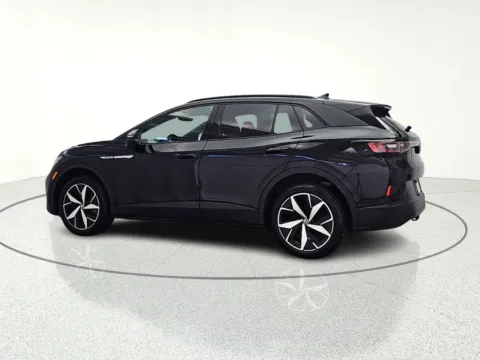 More photos of 2024 Volkswagen ID.4 Pro S at CarWise Gurnee, IL